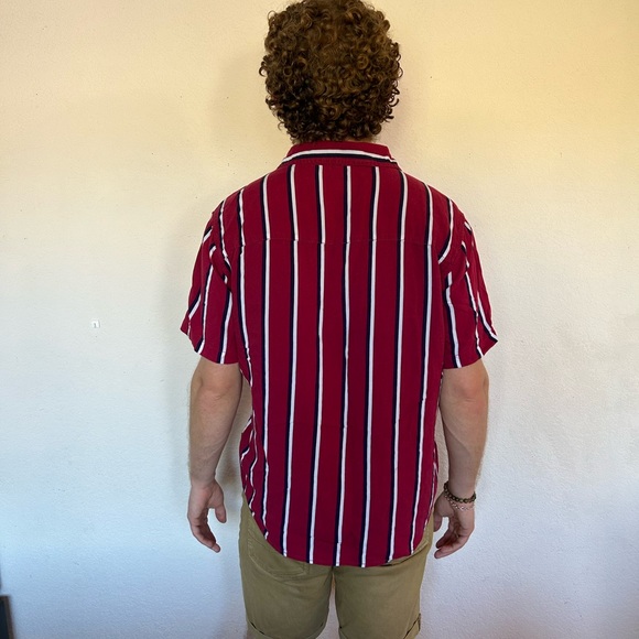 ❤️Free with Purchase❤️ UK button-up - Picture 2 of 12